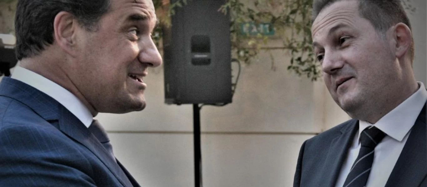 Η επιτομή του αλαλούμ: Στις 9 ο Α.Γεωργιάδης άφηνε «ανοιχτό» να ανοίξουν τα μαγαζιά και στις 11 τα έκλεισαν όλα!